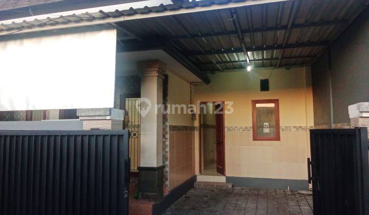 Dikontrakkan.rumah Dekat Kmn Saja Densel 2