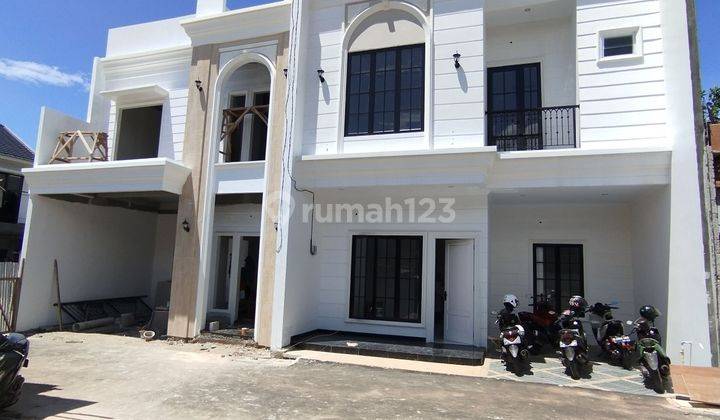 Rumah 2 Lantai American Classic DiJagakarsa Jakarta Selatan 1