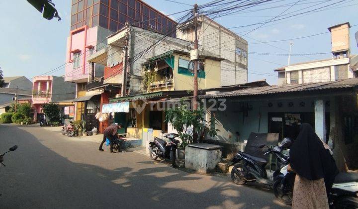 Rumah Lama hitung Tanah DiSrengseng Sawah Jagakarsa Jakarta Selatan 1