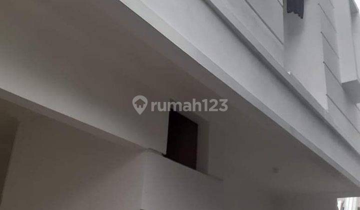 Rumah  Baru 3 Lantai DiJagakarsa Jakarta Selatan 2