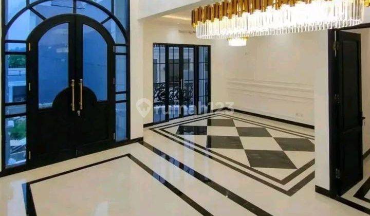 Rumah Baru American Classic Dalam Townhouse Besar Jagakarsa Jakarta Selatan 2