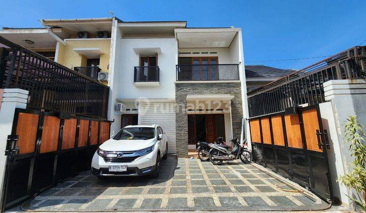 Rumah 3 Lantai Bagus Deket Toll Dan Mall 2