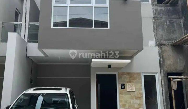 Rumah 2 Lantai Dekat Stasium Dan Toll 1