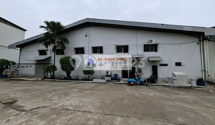 For Rent Warehouse 1100 & 360 Mtr Ready to Use in Kamal