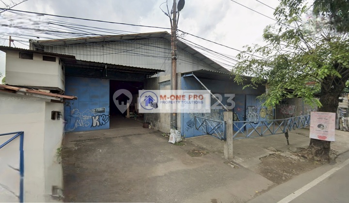 Disewakan Gudang 700 Mtr Pinggir Jalan Raya di Cipondoh
