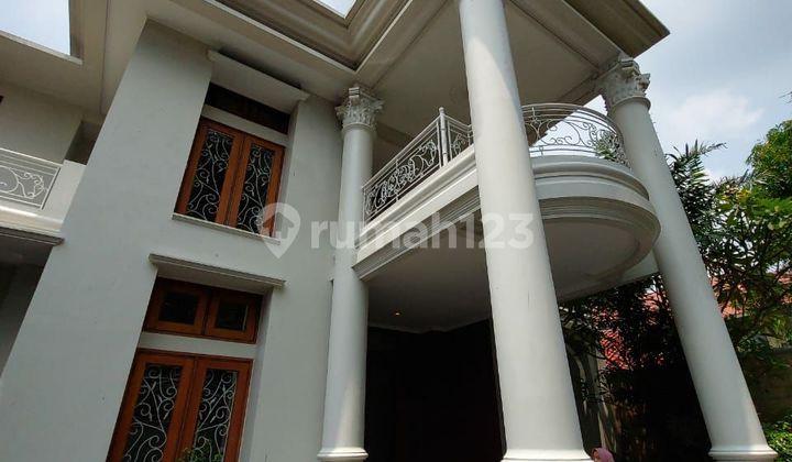 Dijual Rumah Mewah 2 Lantai Bagus di Darmawangsa, Kebayoran Baru