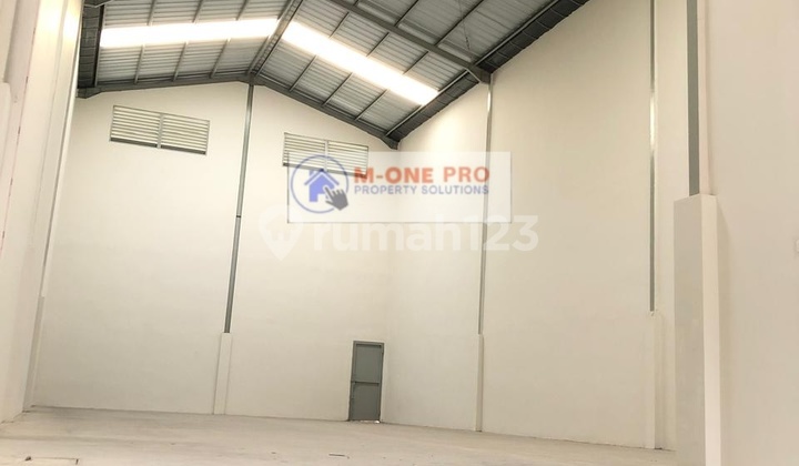 Disewakan Gudang 3In1 300 Mtr Ada Office di Daan Mogot