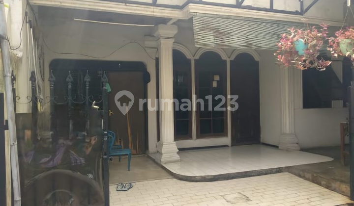 Dijual Bu Rumah Hitung Tanah 133 Mtr di Tebet