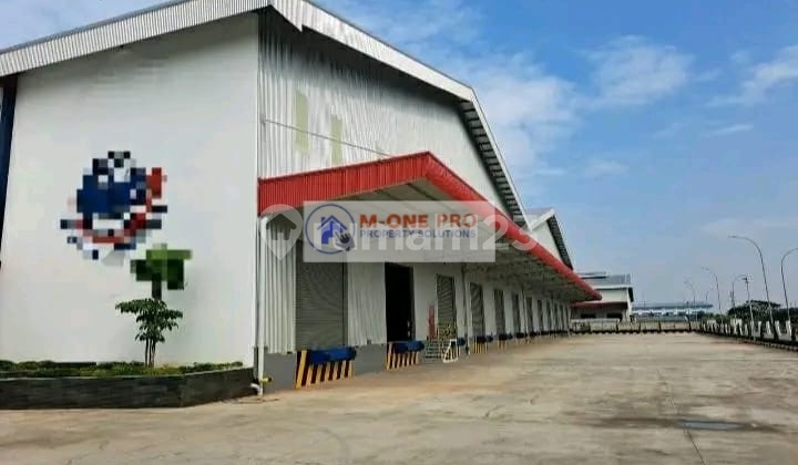 For Rent 7000 Mtr Warehouse with Loading Dock in Cikarang For Rent 7000 Mtr Warehouse with Loading Dock in Cikarang