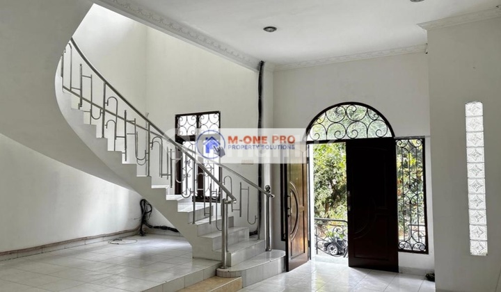 Dijual Rumah Clushter 3.5 Lantai di Pantai Indah Kapuk 2