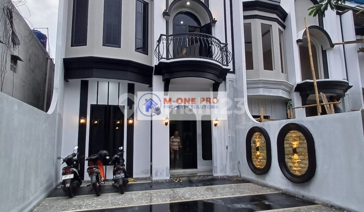 Dijual Rumah Baru 2 Lantai Modern Minimalis di Jagakarsa 2