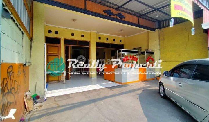 Di jual ruko 3 lantai, bangunan kokoh oinggir jalan raya yang sangat hidup 1