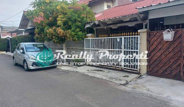 Dijual Rumah Lama 1,5 Lantai Di Komplek  Pondok Bambu Permai- Duren Sawit

 1