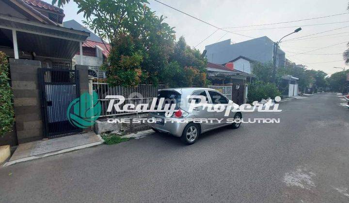 Dijual rumah lama 1,5 lantai di komplek  Pondok Bambu Permai- Duren Sawit
 2