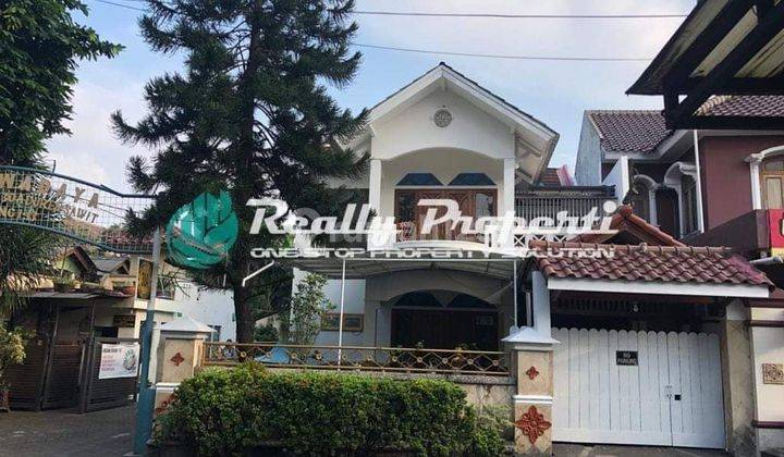 Rumah gaya Eropa Clasic  di Duren Sawit Jakarta Timur 1