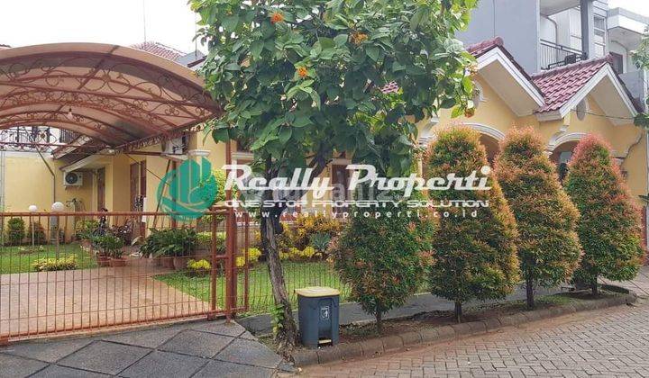 Dijual / Disewakan
rumah Asri Posisi Hook  Full Furnish Di Kemang Pratama Bekasi 2