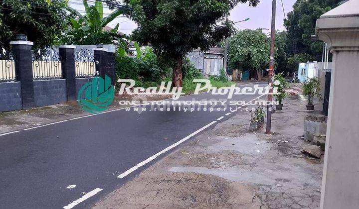 Dijual Rumah cantik dan asri 1½ lantai  lokasi strategis & prestisius Kaving  AL Duren Sawit Jakarta Timur

 2