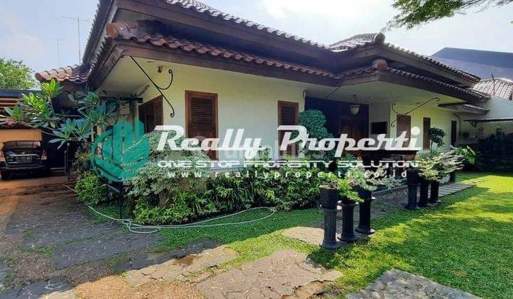 Dijual Rumah  Cantik Posisi Hook,  Jalan Boulevard 2 Jalur, 4 Lajur Dg Median Tengah, Lingkungan Asri, Aman, Nyaman, Tenang Di Billymoon, Pondok Kelapa, Duren Sawit Jakarta Timur

 2