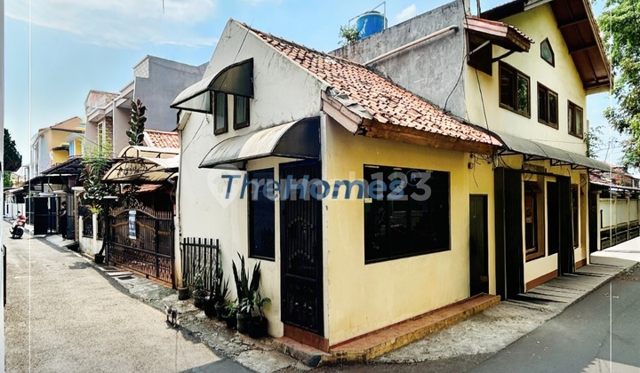 12 Jt-an / Meter Rumah Hook Akses 2 Mobil 2