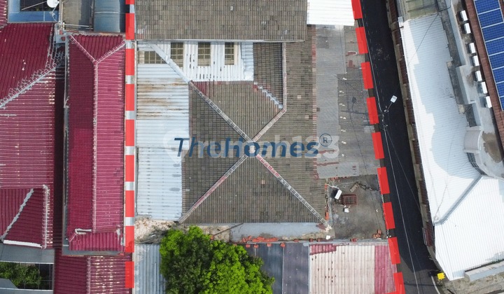 Rumah Besar Hook 502 M2 Akses Lebar 2