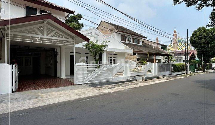 Rumah 300 meter di Tebet dekat RS Brawijaya 1