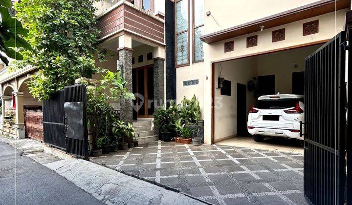 Pasti Suka, Rumah Bagus Siap Huni 230m2 High Ceiling 1