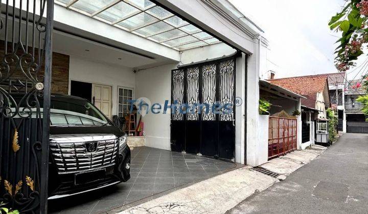 Rumah Bagus Minimalis 200m 3 Lantai Siap Huni 1