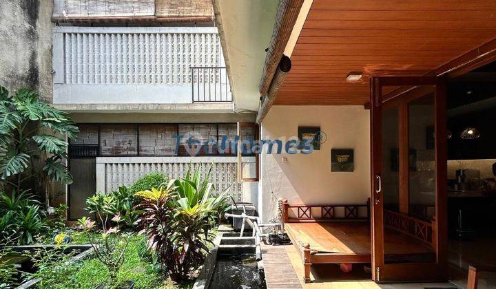 Tropical House 438m² Lingkungan Asri Lokasi Strategis 1