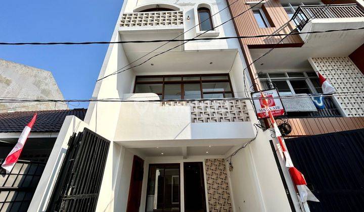 Smart House Full Furnished + Roof Top 211m2  2