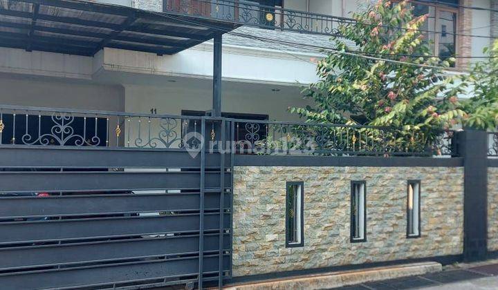 Rumah Siap Huni 500 M2 Depan Taman Tebet Barat 1