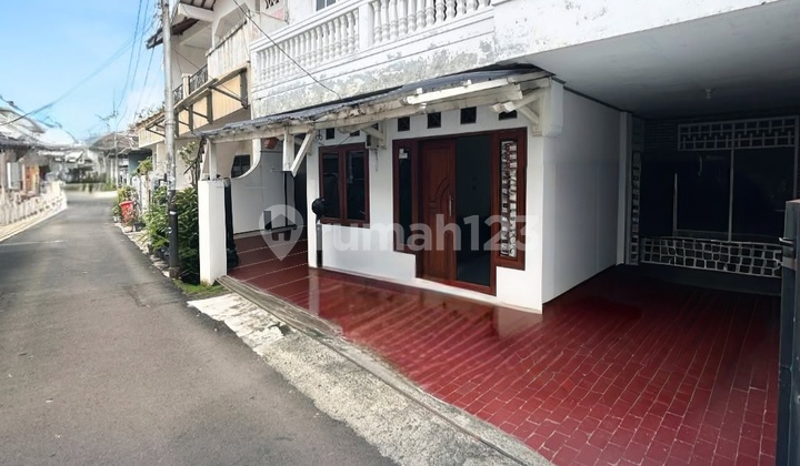 Undermarket Siap Huni 200m2 Bangunan Kokoh