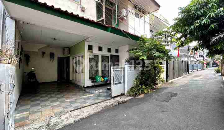 Romah Kost 9+1 Kamar Dekat Perkantoran Tebet Saharjo