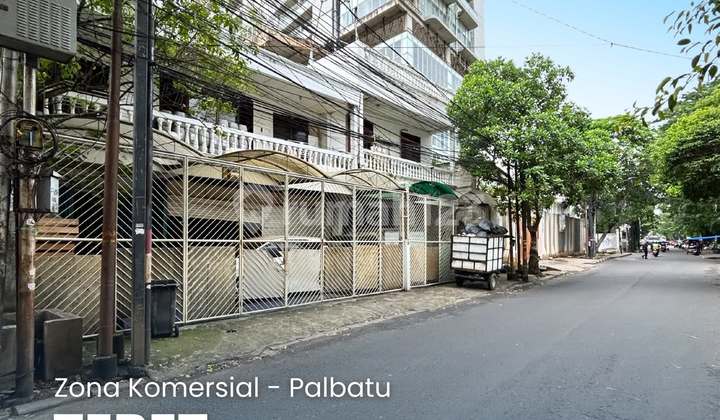 Commercial Location 200m2 Suitable for Business/Boarding House/Office