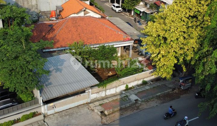 Rumah Hitung Tanah 680m² Area Komersial Jalan Lebar 2 Mobil Rumah Hitung Tanah 680m² Area Komersial Jalan Lebar 2 Mobil