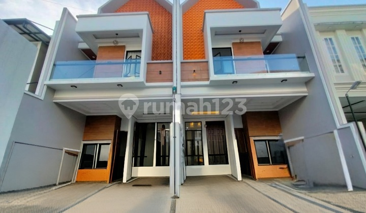 Rumah Baru Modern Minimalis 160 M2 Akses Lebar 2 Mobil