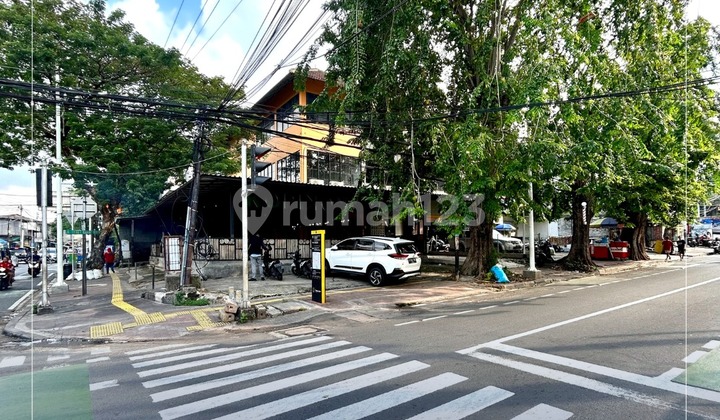 Business Property in Tebet Raya, Vibrant Surroundings, Smooth Access