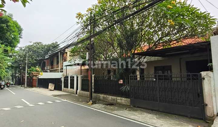 Jual Rumah 250m2 Akses Lebar & Mudahhany Hanya 2 Menit Ke Mt Haryono & Ecopark  2