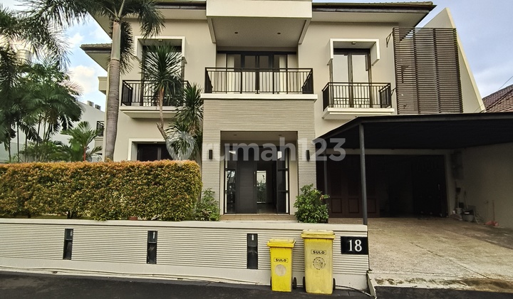 Jual Rumah Minimalis + Private Pool Dalam Cluster Jalan Lebar