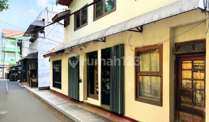 12 Jt-an / Meter Rumah Hook Akses 2 Mobil 1
