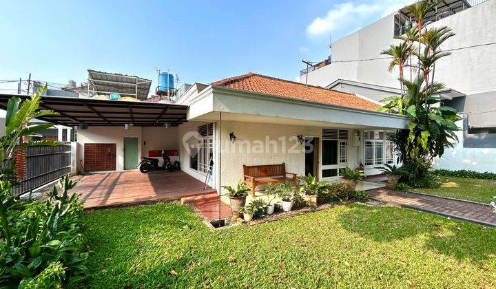 Rumah Hook Pekarangan Luas 486m² Di Pancoran 1