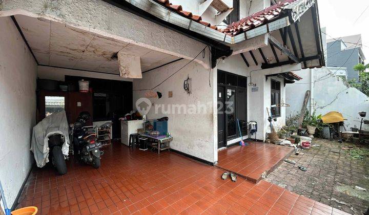 Rumah Hitung Tanah 7+1 Kamar Tidur Lokasi Strategis 2