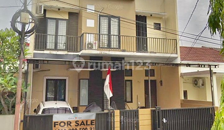 Rumah Minimalis di Puri Flamboyan, Ciputat Timur, Tangsel