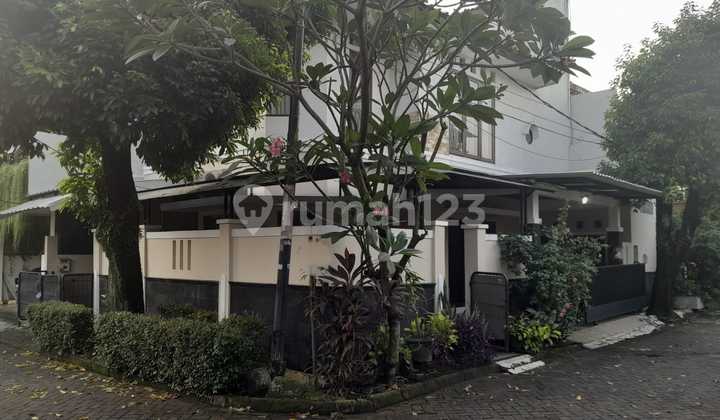 Ready-to-Occupy House in Karya Indah Village, Cipadu, Tangsel