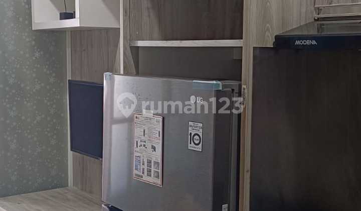 Ready-to-Occupy Atlanta Depok Apartment for Students