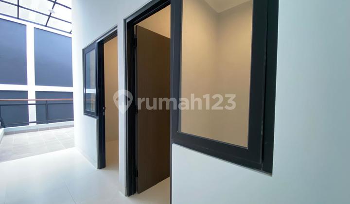 Rumah Baru Modern Mewah di Bintaro Sektor 9 2