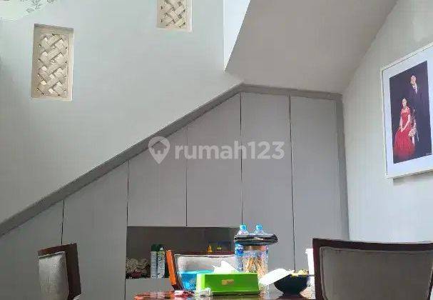 Disewakan Rumah Townhouse 3 Lantai Siap Huni Daerah Cilandak  2