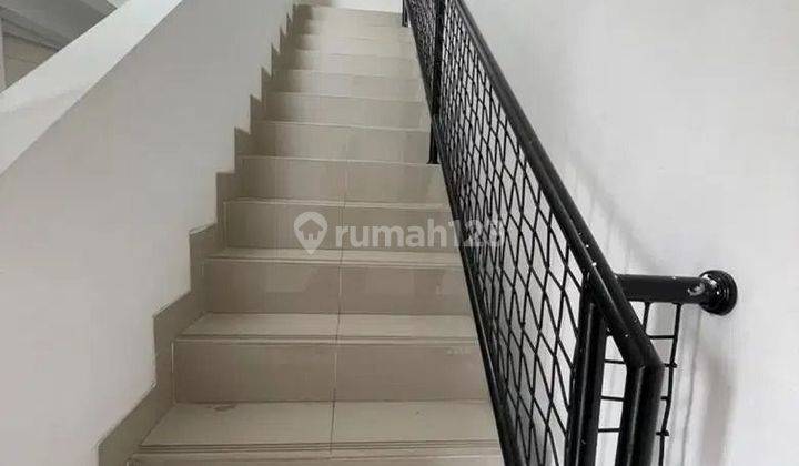 Dijual Rumah Daerah Cilandak Unfurnished Bangunan 3 Lantai  Sudah Shm 2