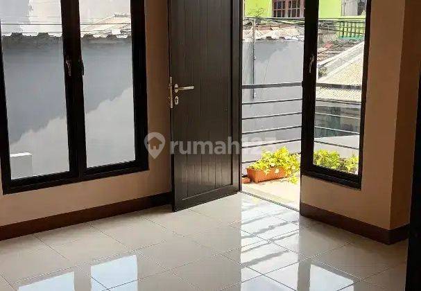 Dijual Rumah 2 Lantai Jagakarsa Jakarta Selatan 1