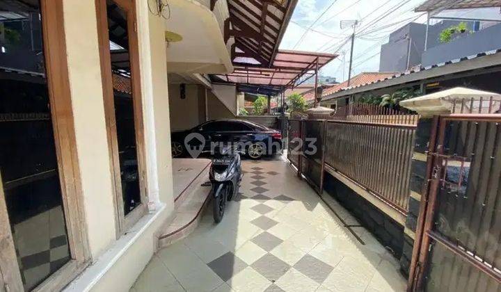 Dijual Rumah 2 Lantai Tebet Jakarta Selatan 2