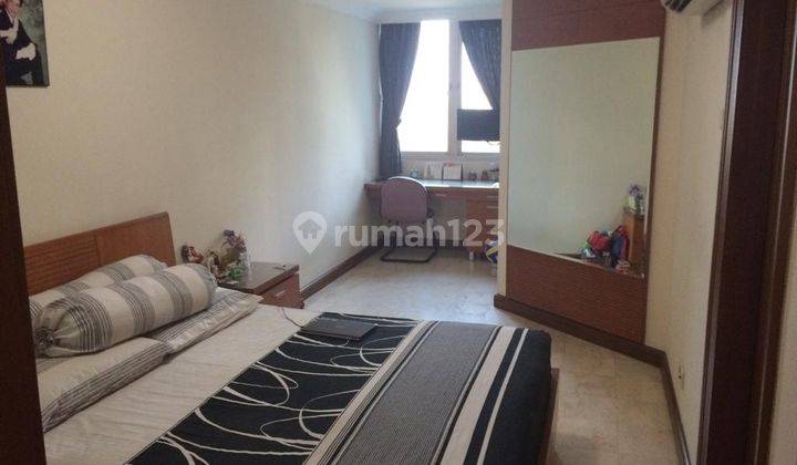 Dijual 1BR Puri Imperium Furnished Best View Pool 1